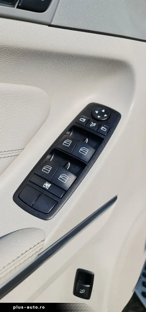 Mercedes-Benz ML 320