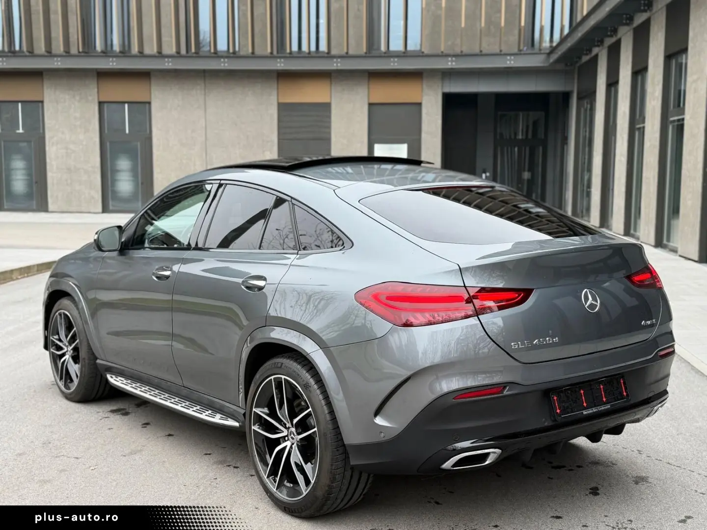 GLE 450d 4M Coupe AMG NIGHT HUD PAN BUR LUFT 22