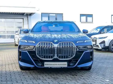 740d xDrive M Sport HuD Pano Sky Lounge Standhzg