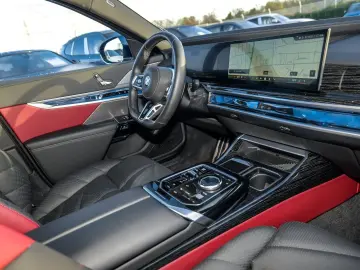 740d xDrive M Sport HuD Pano Sky Lounge Standhzg