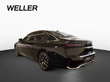 740d xdr M Sport StHz Sky DAPro PAPro AHK Iconic