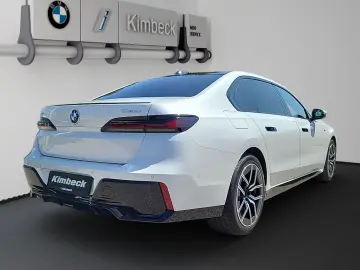740d xDrive Lim M SPORT ExecutiveLoungeP Massage