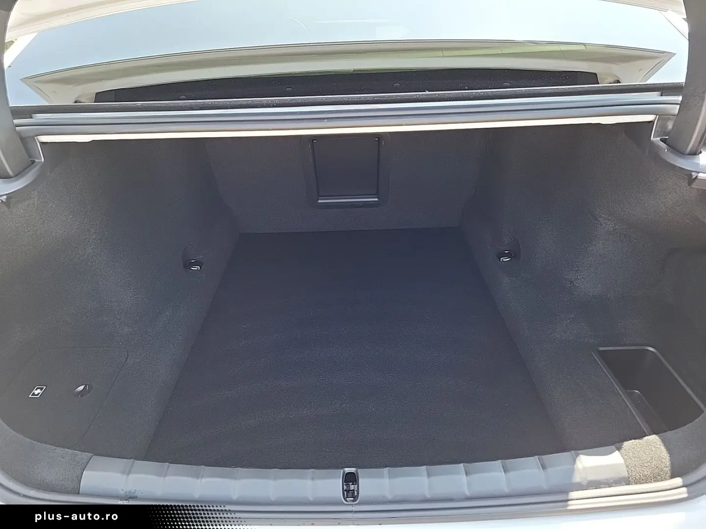 740d xDrive Lim M SPORT ExecutiveLoungeP Massage