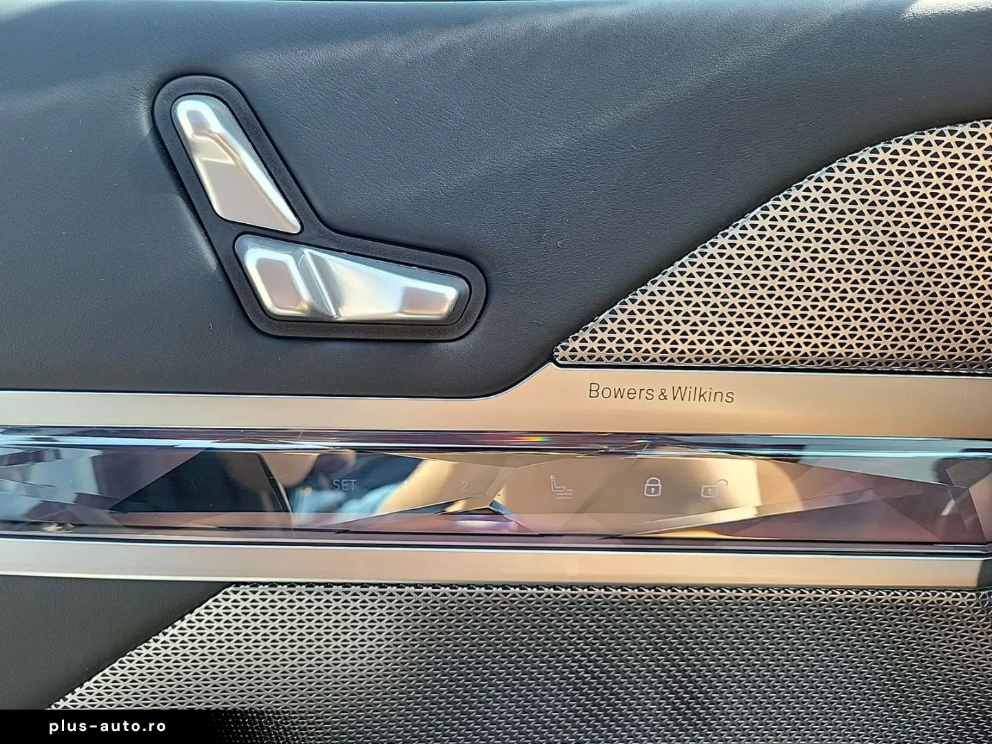 740d xDrive Lim M SPORT ExecutiveLoungeP Massage