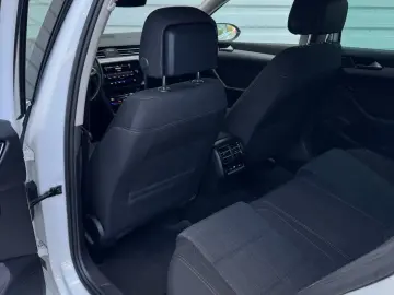 Volkswagen Passat 2021 2.0 diesel 200 cp