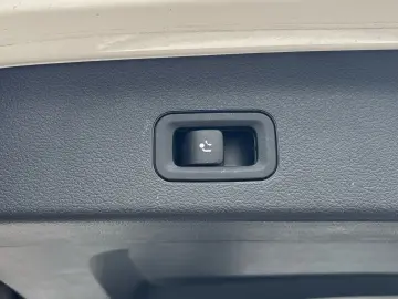 GLS 400 d 4M AMG Airmatic Pano Multibeam-LED AHK