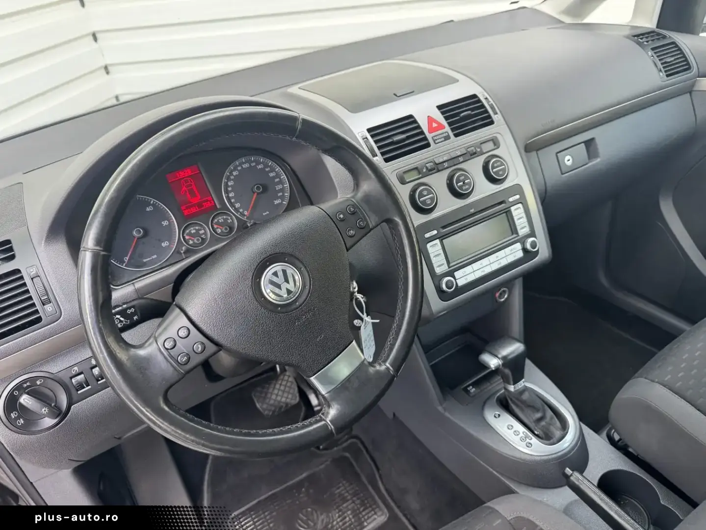 Volkswagen Touran cutie automata 7