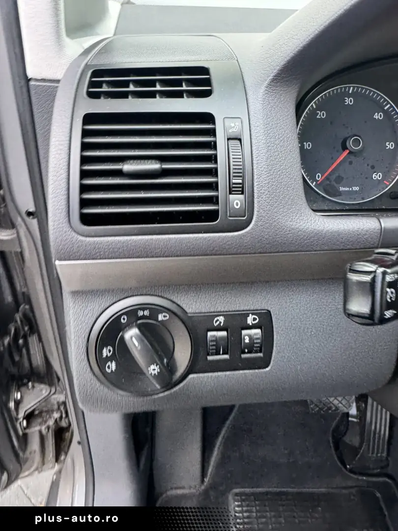 Volkswagen Touran cutie automata 7