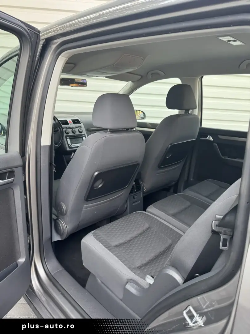 Volkswagen Touran cutie automata 7