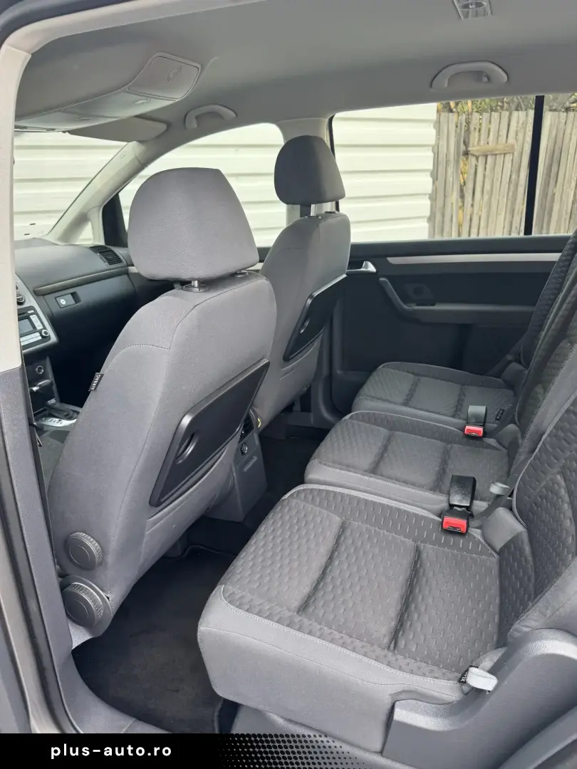 Volkswagen Touran cutie automata 7
