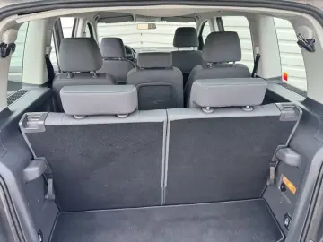 Volkswagen Touran cutie automata 7