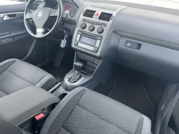 Volkswagen Touran cutie automata 7