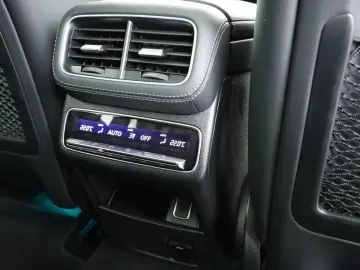 GLS 400 d 4M AMG 7-Sitzer Pano Standh Memory AHK