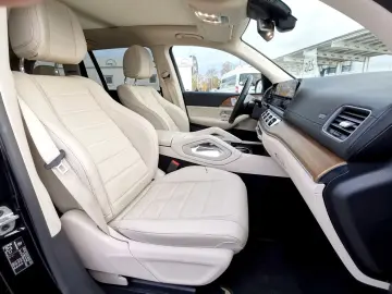 GLS 580 4Matic  AMG  7 sitze  Panorama  Ahk