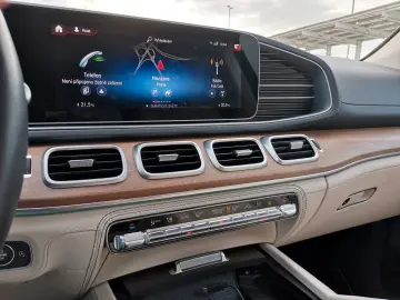 GLS 580 4Matic  AMG  7 sitze  Panorama  Ahk