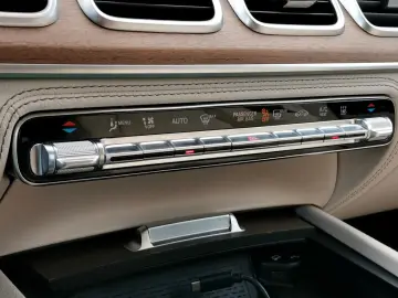 GLS 580 4Matic  AMG  7 sitze  Panorama  Ahk