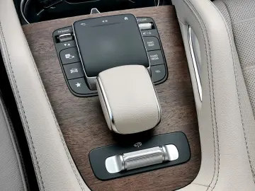 GLS 580 4Matic  AMG  7 sitze  Panorama  Ahk