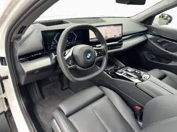 520d LCProf HUD H K DAB PA  Sitzbelüft Leas 399