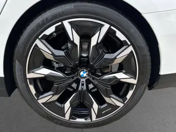 520d LCProf HUD H K DAB PA  Sitzbelüft Leas 399