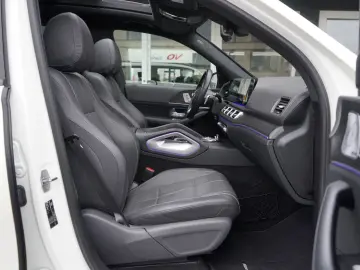 GLS 400d 4M AMG Designo Night 3xTV Head ACC Pano