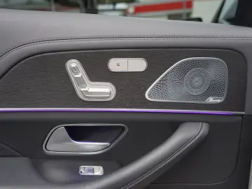 GLS 400d 4M AMG Designo Night 3xTV Head ACC Pano