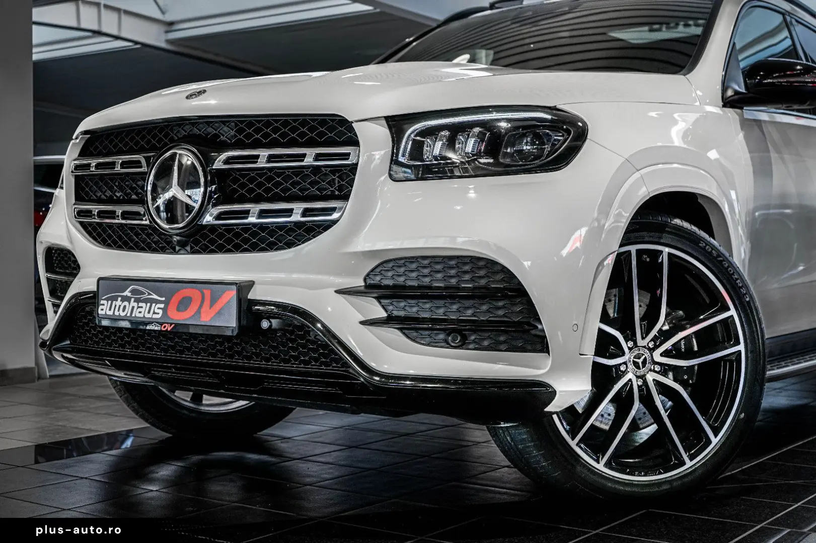 GLS 400d 4M AMG Designo Night 3xTV Head ACC Pano