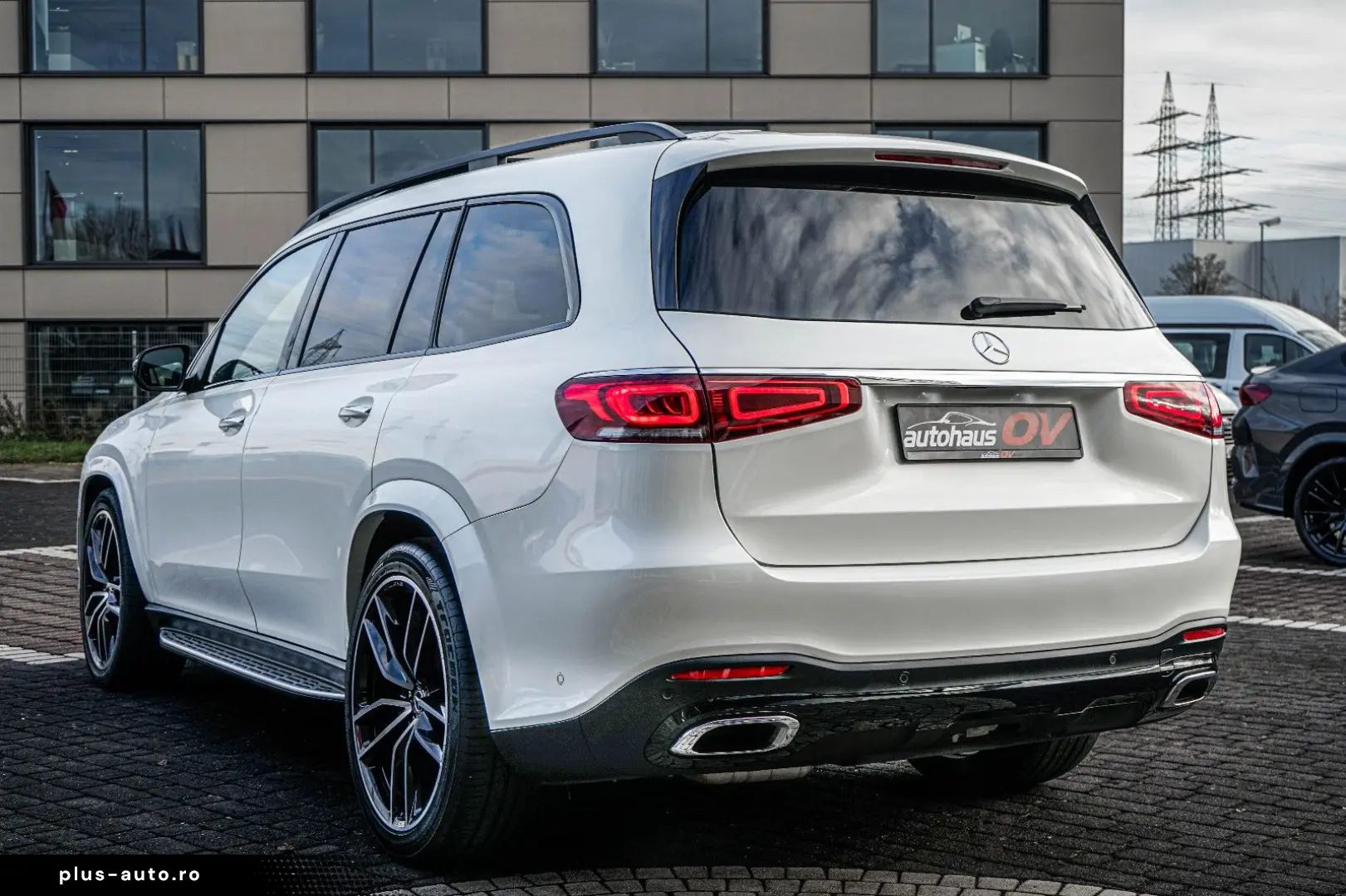 GLS 400d 4M AMG Designo Night 3xTV Head ACC Pano