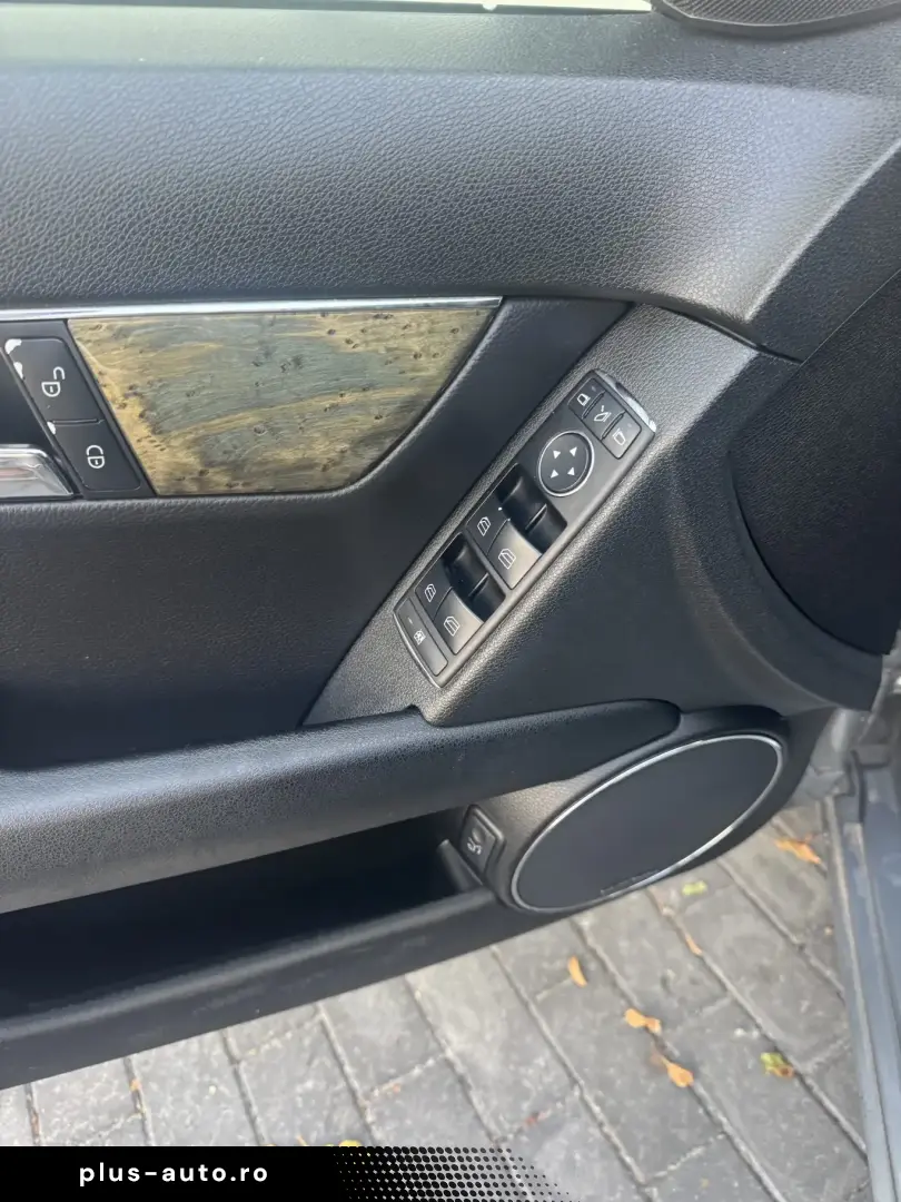 Mercedes Benz C220 diesel cutie
