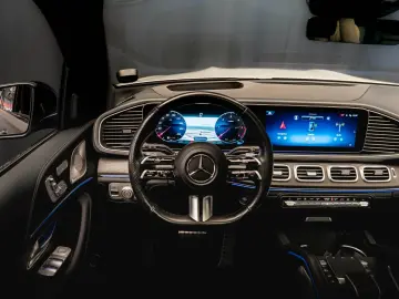 GLS 450 d 4M AMG  7-seat PANO 23'' LUFT