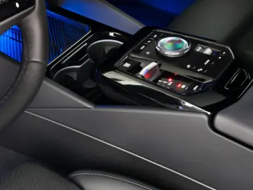 520i Limousine G60 LiveCoPro HUD H&K 360 -CAM