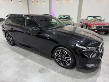 520 i M Sport AHK Carbon 360  Shadow Live HUD