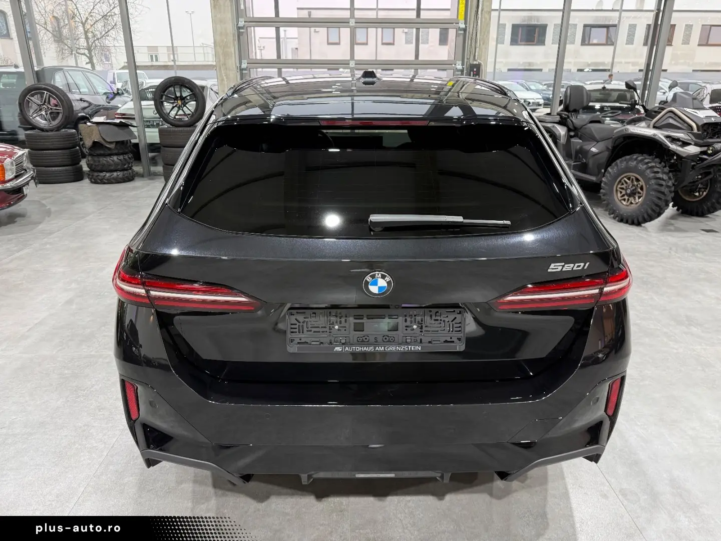 520 i M Sport AHK Carbon 360  Shadow Live HUD