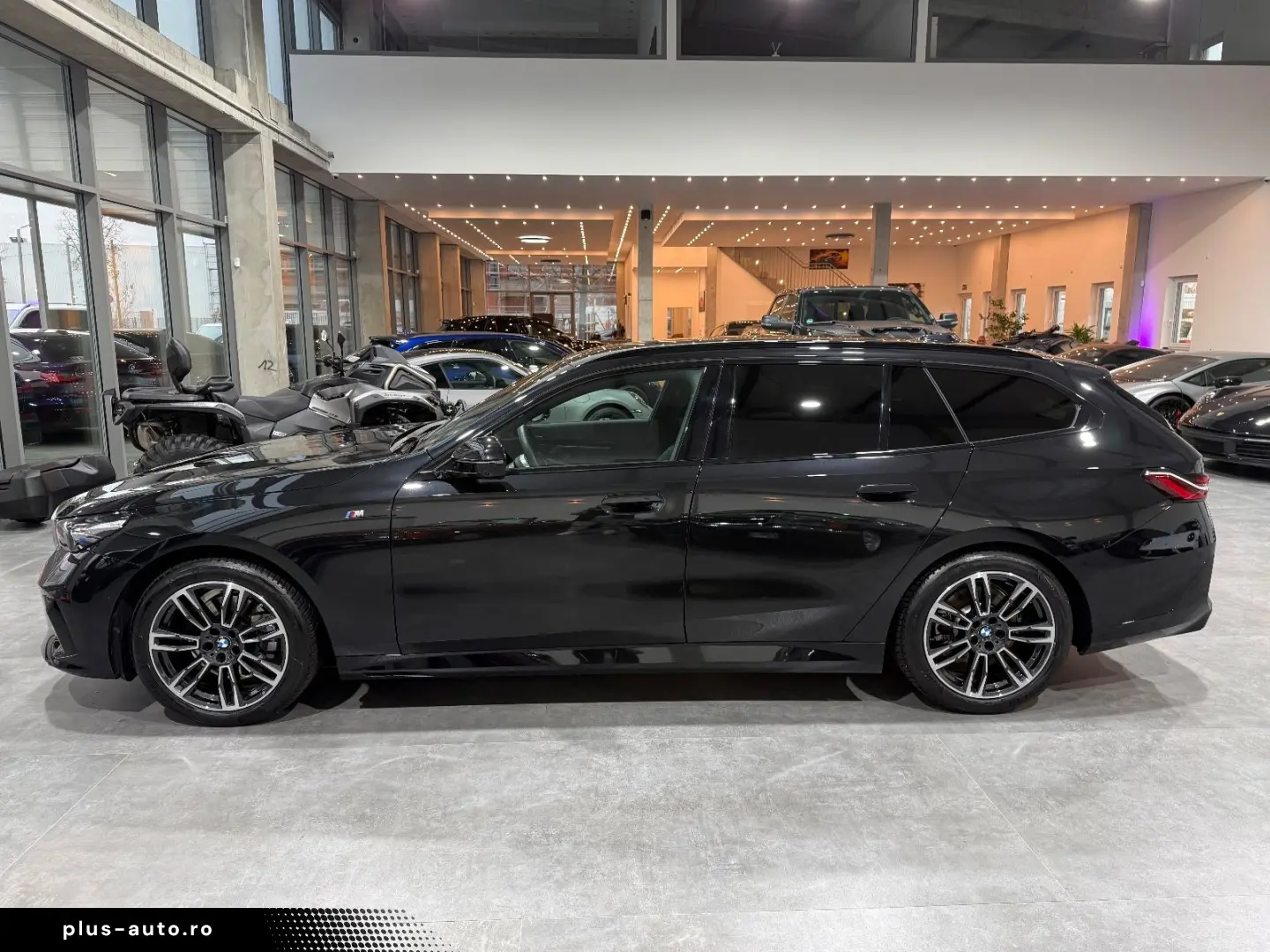 520 i M Sport AHK Carbon 360  Shadow Live HUD