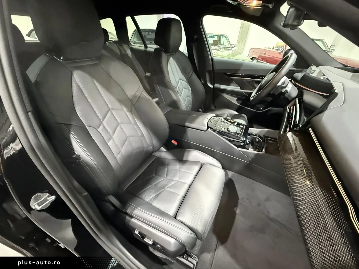 520 i M Sport AHK Carbon 360  Shadow Live HUD