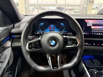 520 i M Sport AHK Carbon 360  Shadow Live HUD