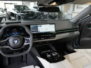 520d Touring Panorama Belüftung Leder Harman