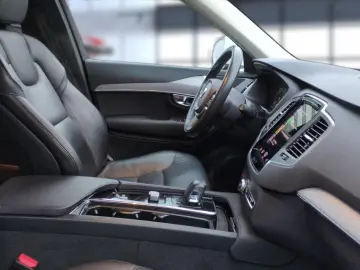 XC90 B5 (Diesel) Momentum Pro AWD Automatik Navi