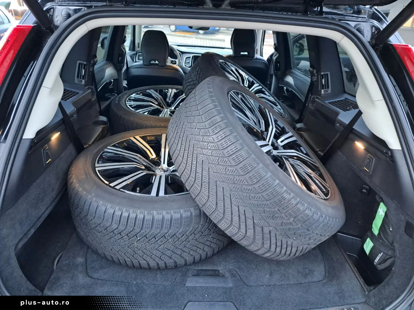 XC90 Recharge Plug-In Hybrid AWD Standheiz. ACC