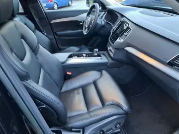 XC90 Recharge Plug-In Hybrid AWD Standheiz. ACC