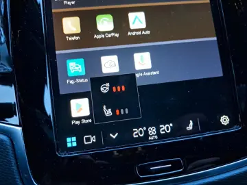 XC90 Recharge Plug-In Hybrid AWD Standheiz. ACC