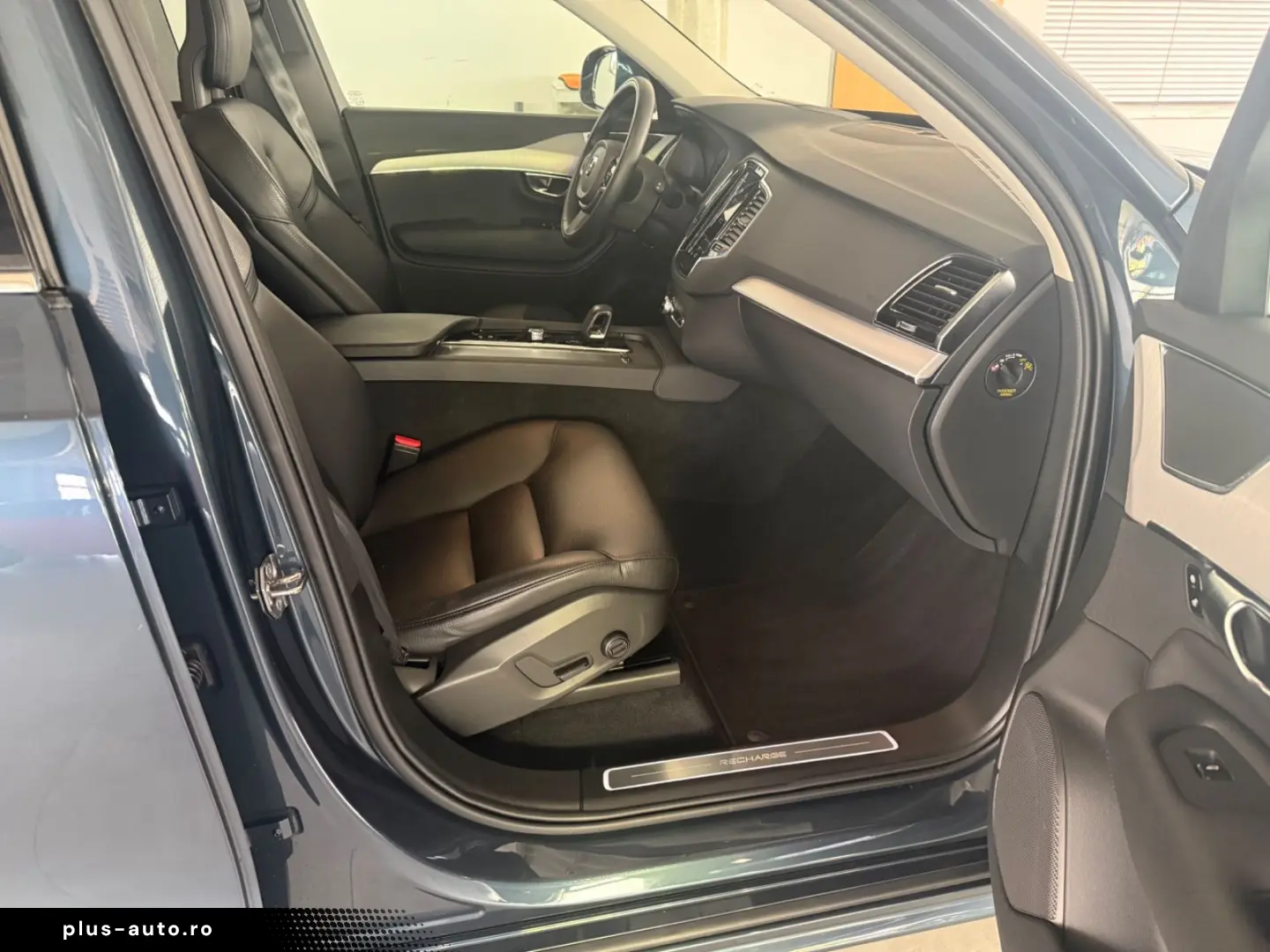 XC 90 Inscription Recharge PlugInHybrid 1. Hand