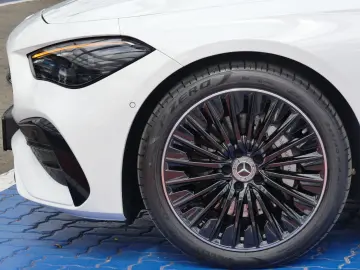 CLE 300 AMG 4M Coupé  Panorama R-Kamera Ambiente