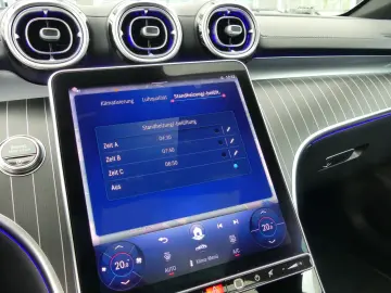 CLE 300 AMG 4M Coupé  Panorama R-Kamera Ambiente