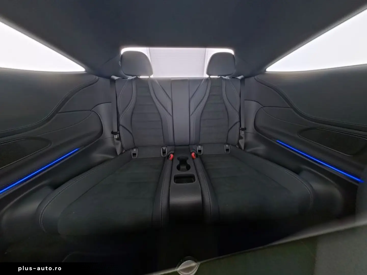 CLE 300 4M Coupé AMG DIGITAL STHZ 360 PANO