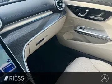 CLE 300 4M AMG Sport DIGITAL LIGHT Pano Leder be