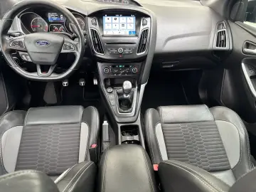 Ford Focus ST 185cp