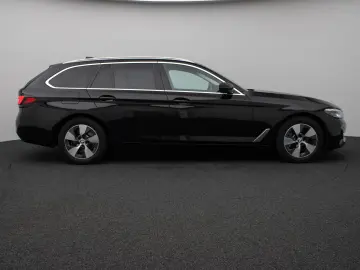530i Kamera DAB HiFi DrivingAssist Alarm Sport