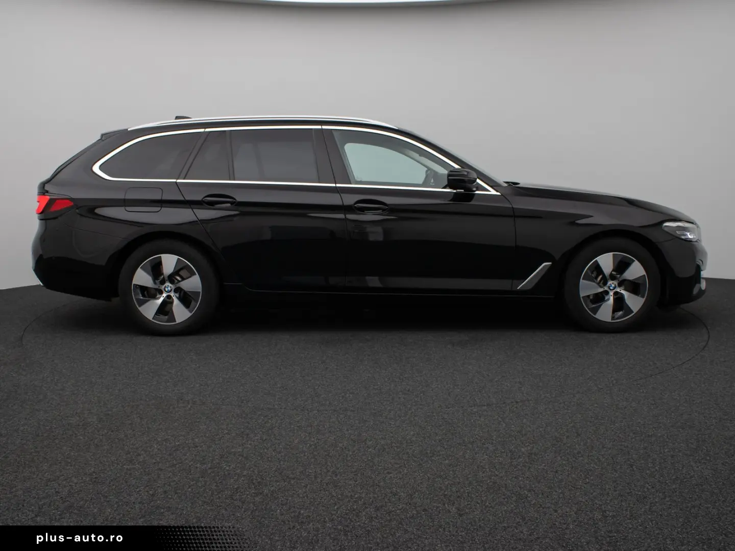 530i Kamera DAB HiFi DrivingAssist Alarm Sport