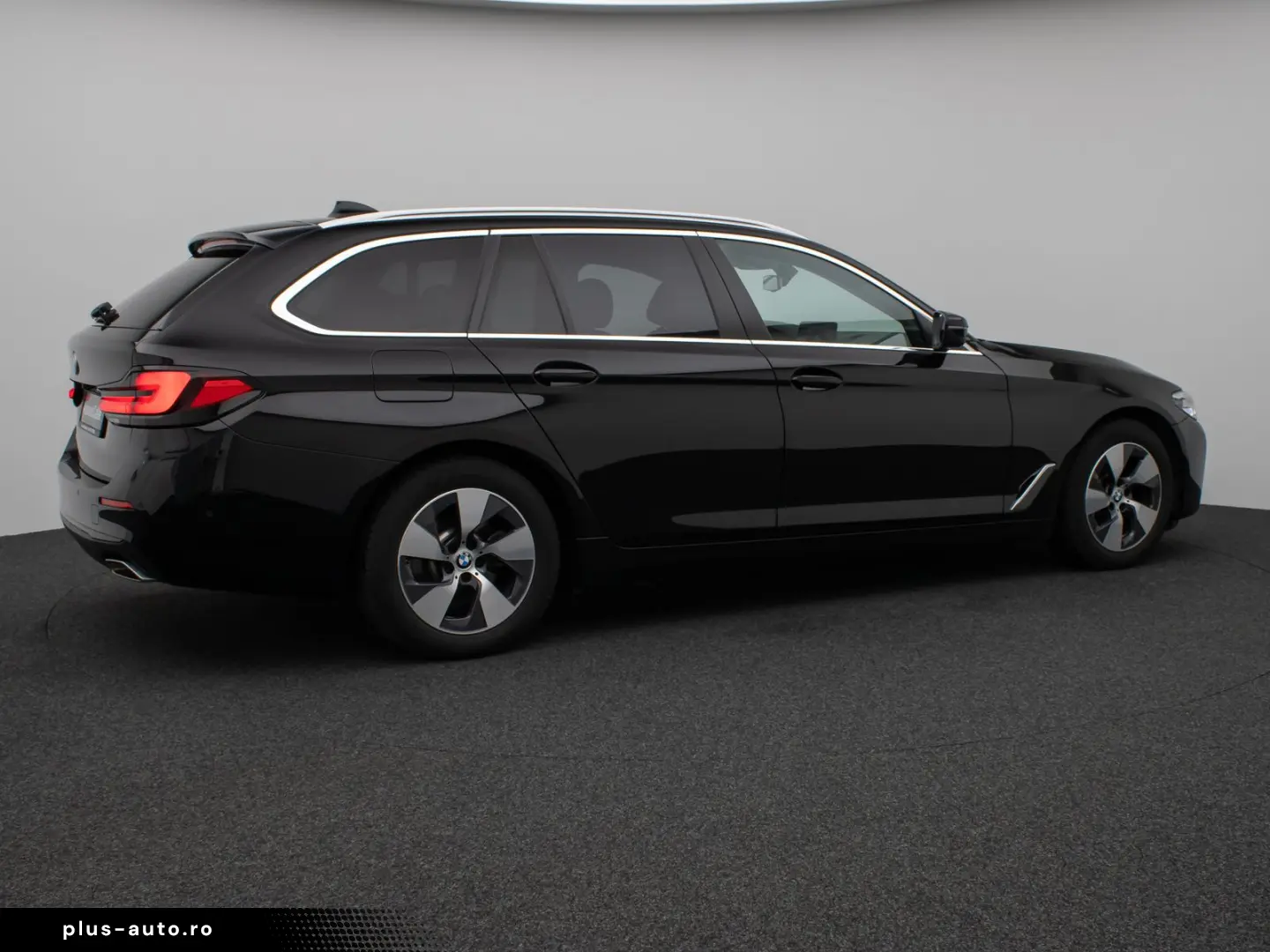 530i Kamera DAB HiFi DrivingAssist Alarm Sport