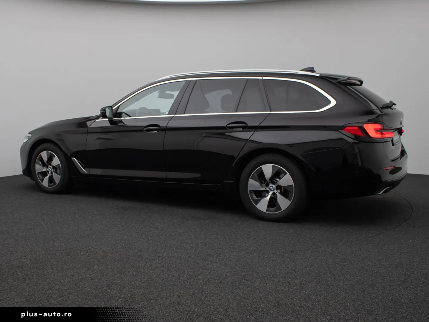 530i Kamera DAB HiFi DrivingAssist Alarm Sport